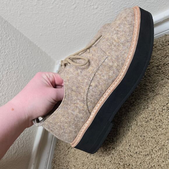 EILEEN FISHER Nims Platform Oxford In Felt Tan Size 7 - Picture 9 of 9